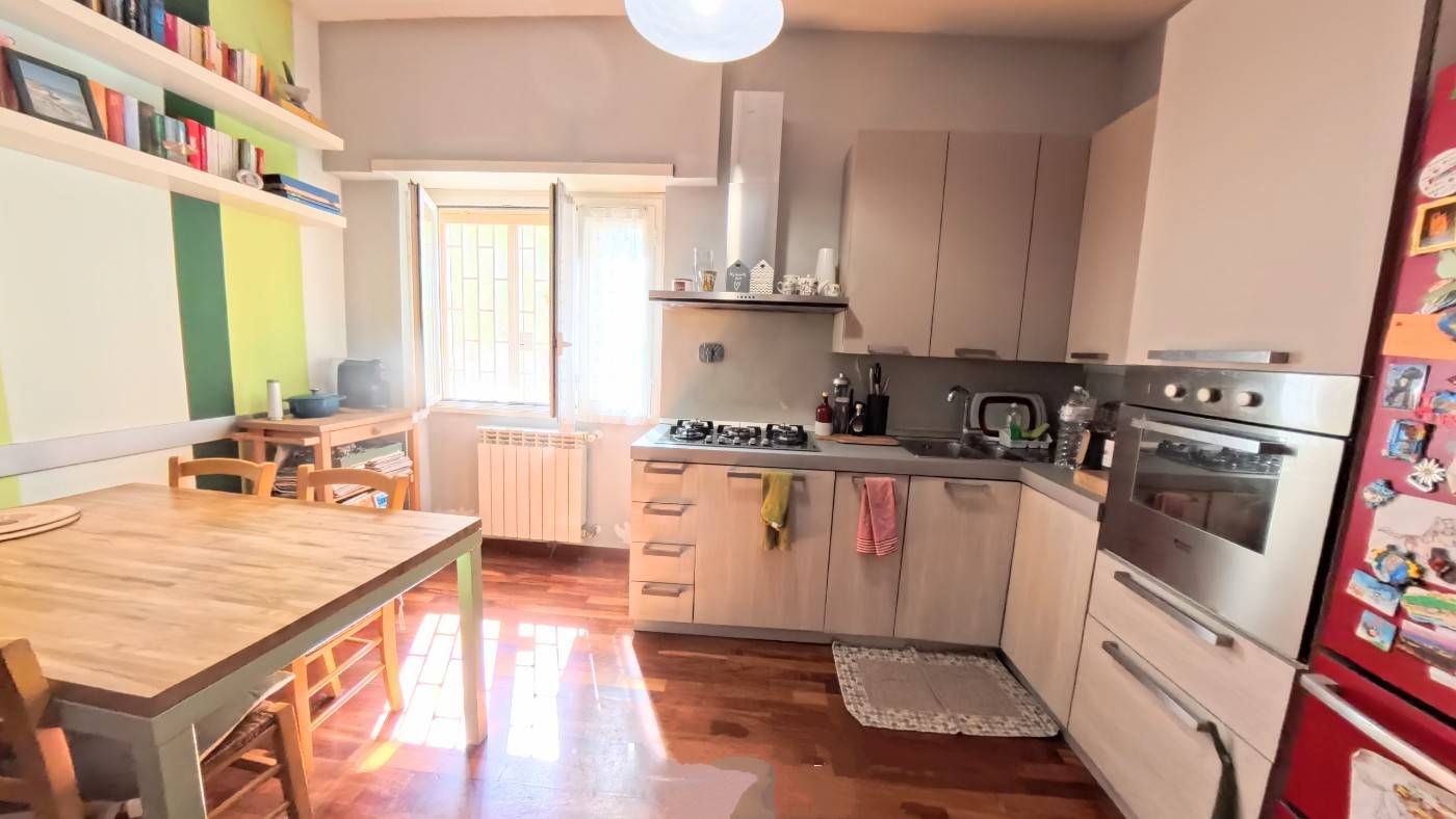 TRILOCALE in vendita a Roma, Pisana/Bravetta/Casetta Mattei