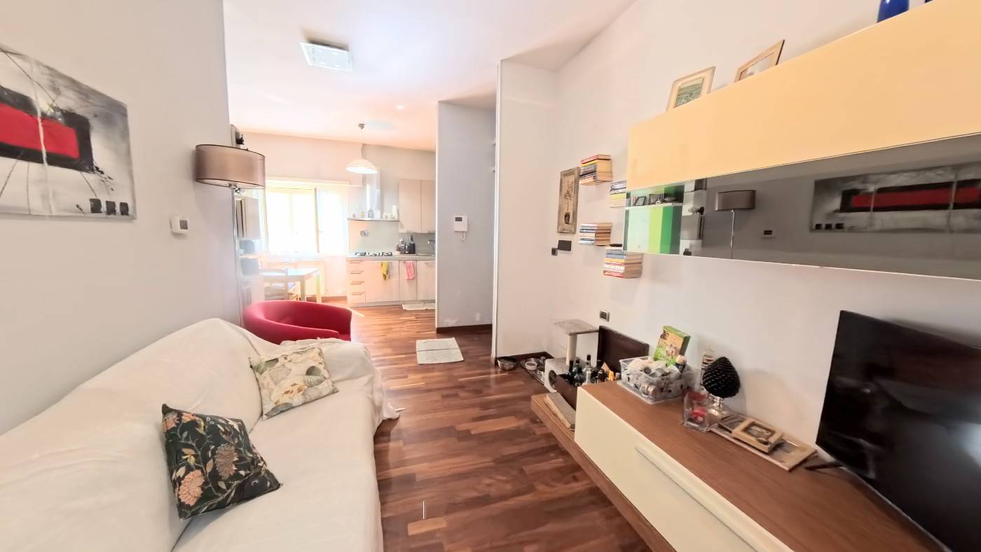 TRILOCALE in vendita a Roma, Pisana/Bravetta/Casetta Mattei