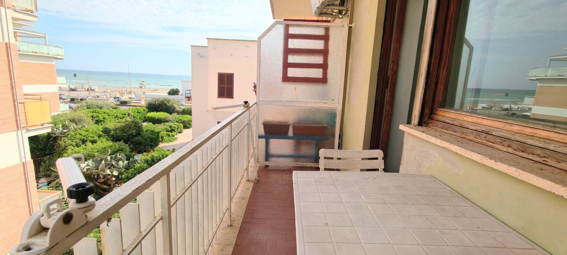 BILOCALE in vendita a Roma, Ostia