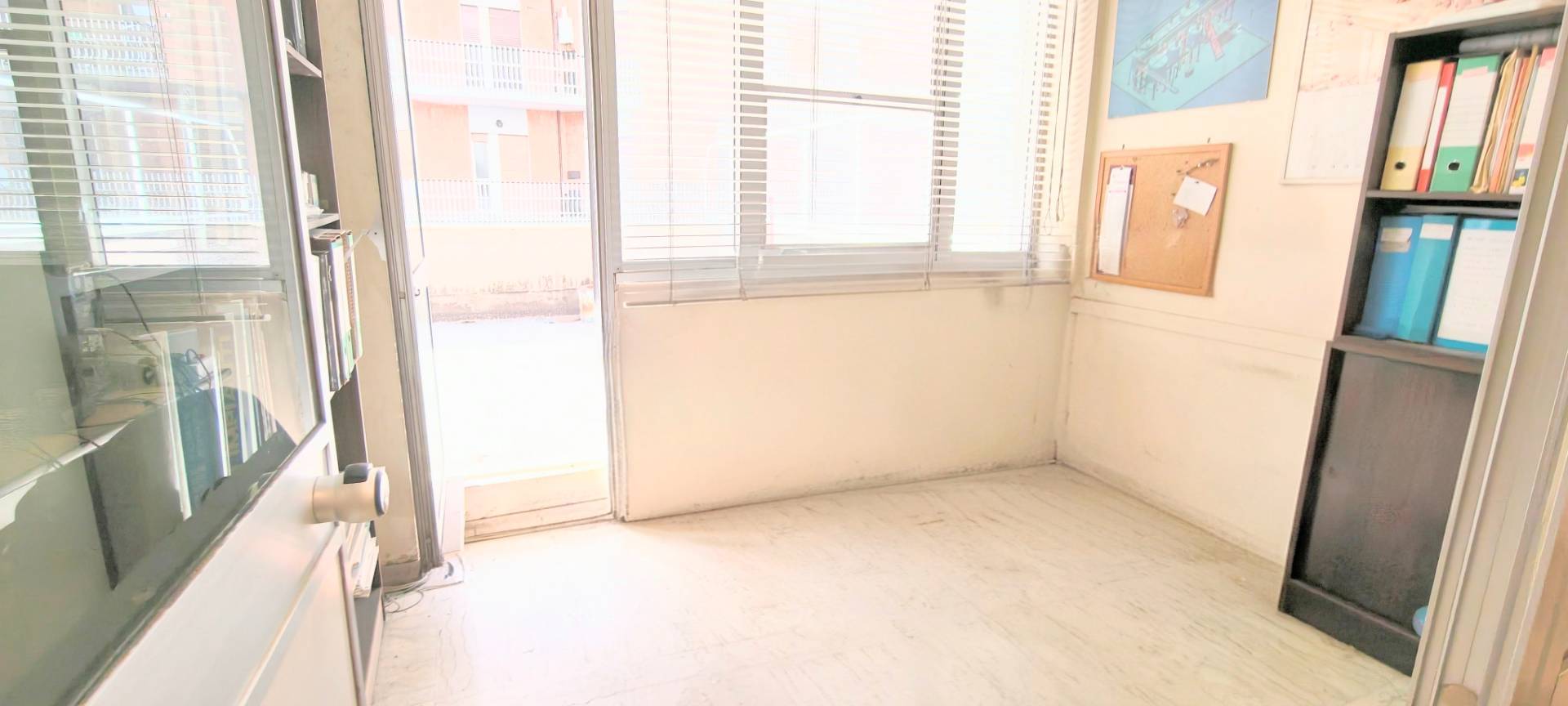 UFFICIO in vendita a Roma, Garbatella