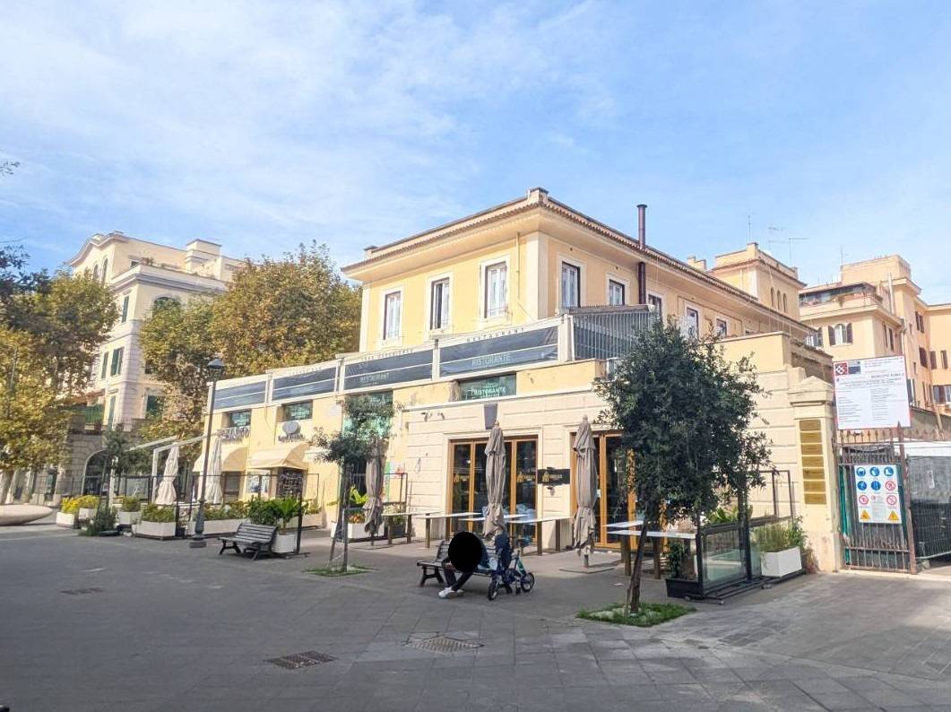 TRILOCALE in vendita a Roma, Ostia