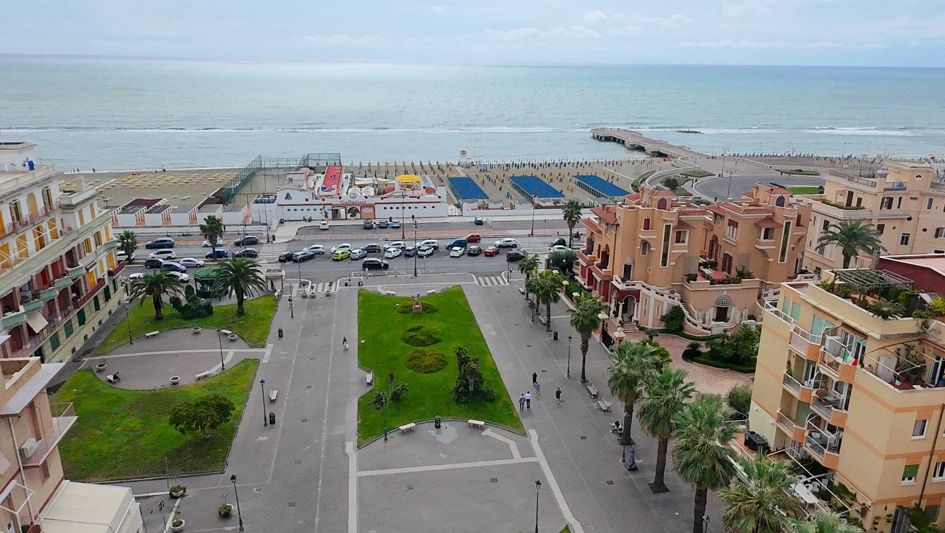 TRILOCALE in vendita a Roma, Ostia