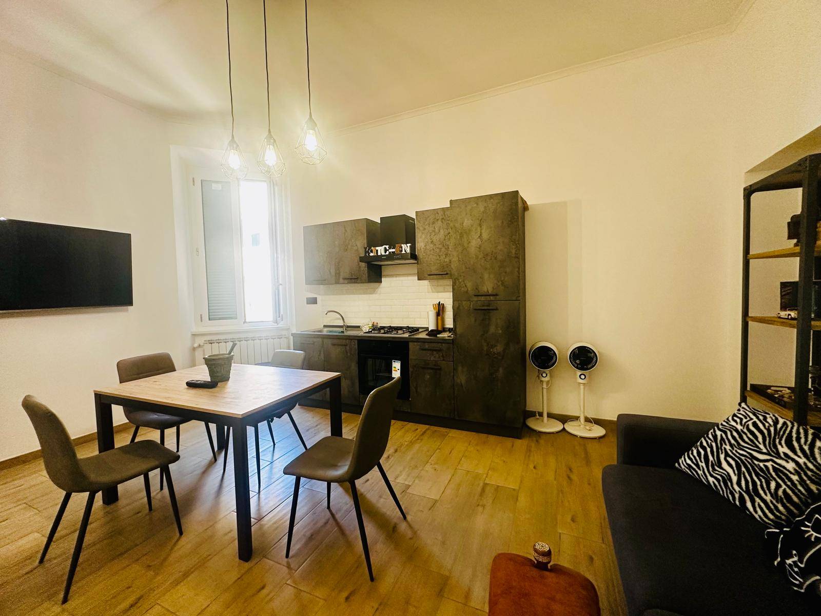 TRILOCALE in vendita a Roma, Ostia