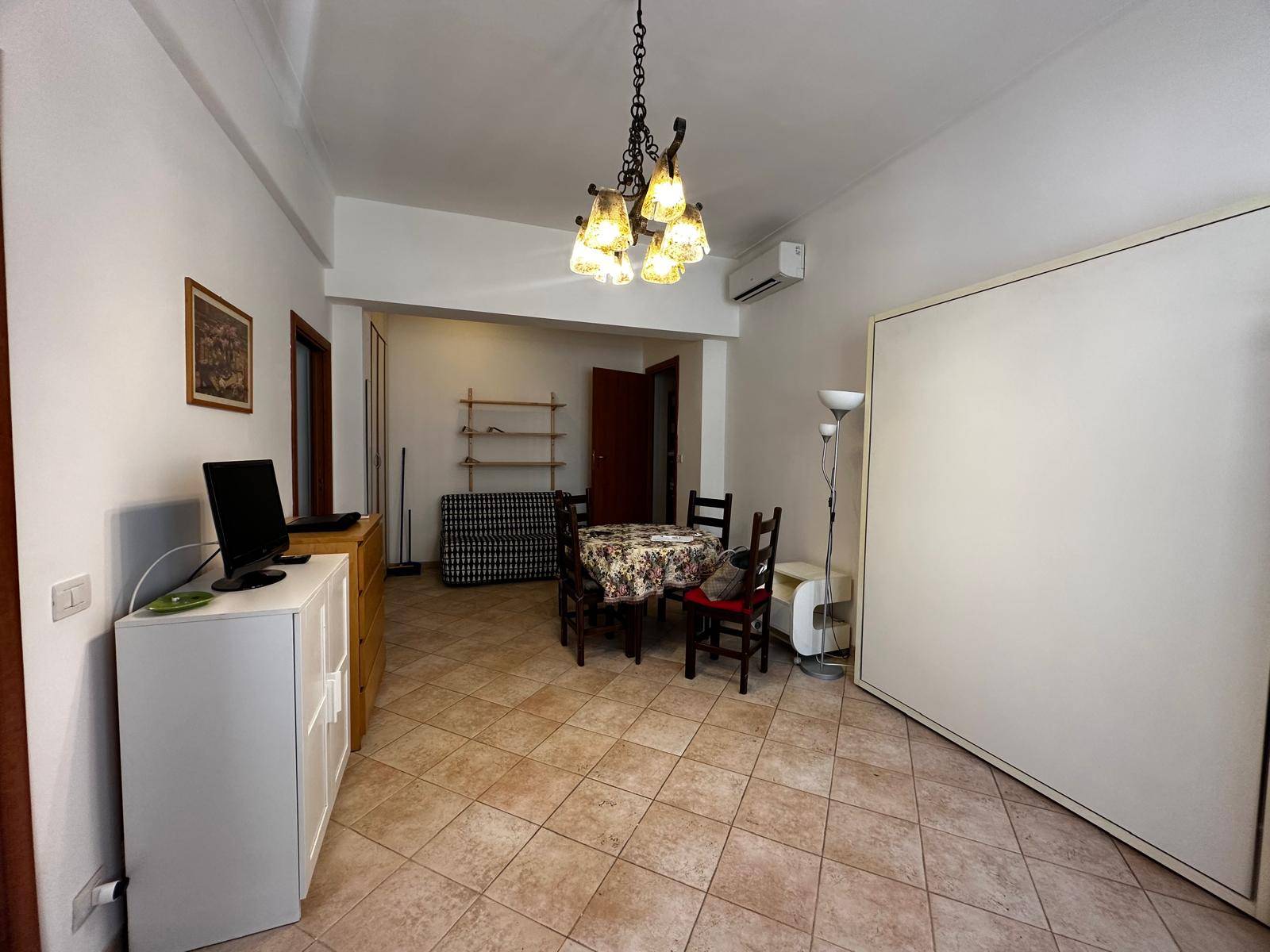 MONOLOCALE in affitto a Roma, San Giovanni/Esquilino/San Lorenzo