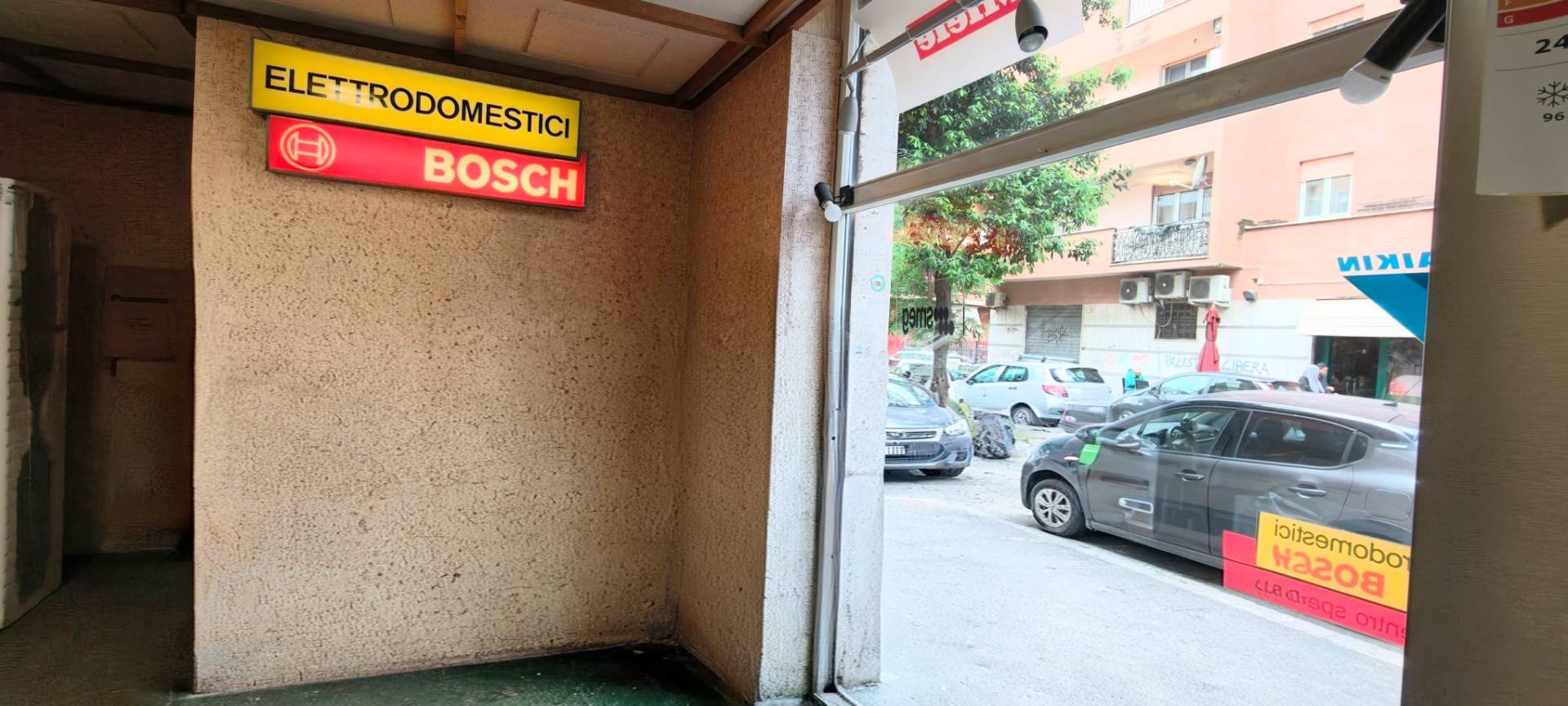 NEGOZIO in affitto a Roma, Ostia