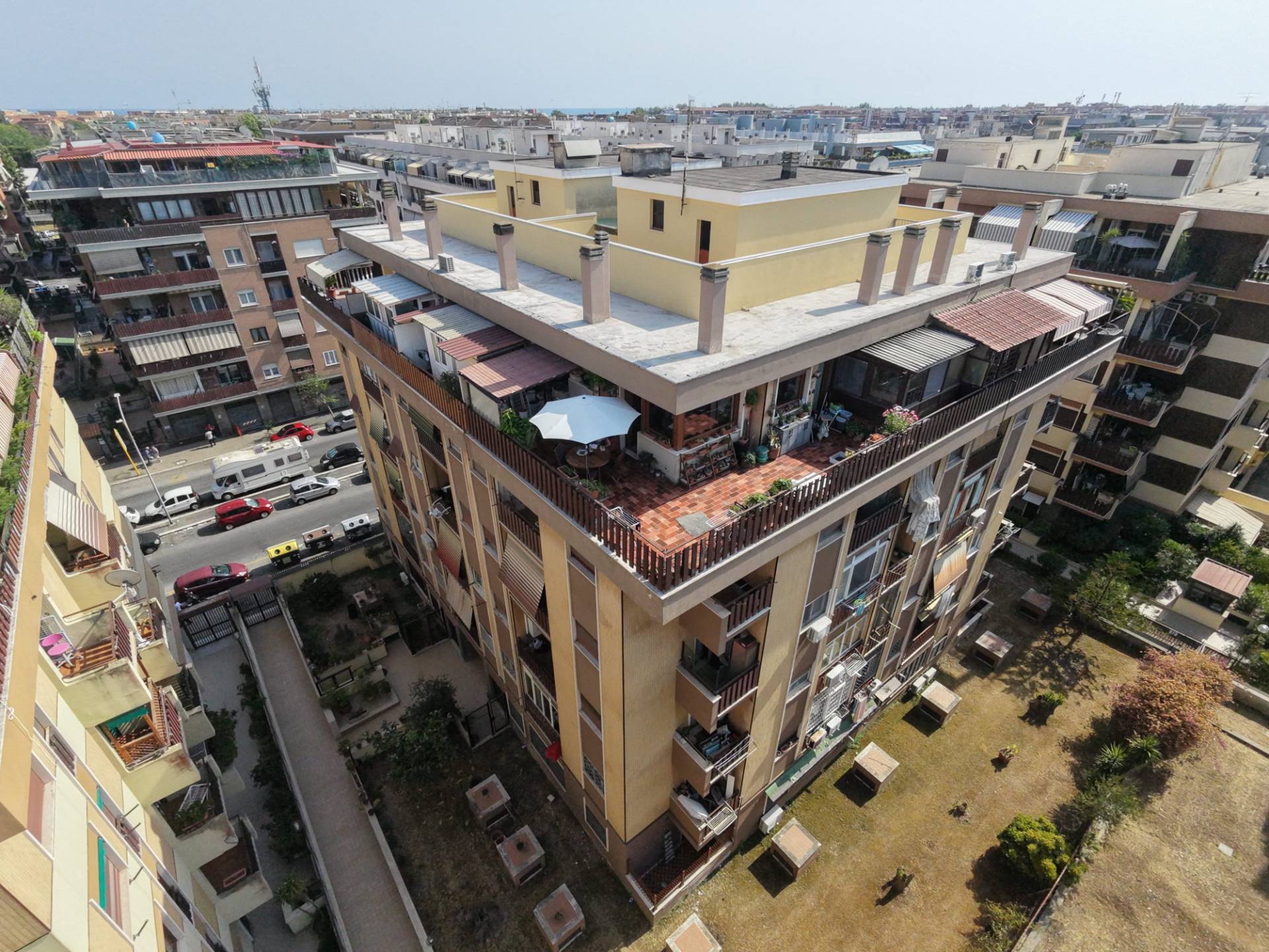MONOLOCALE in vendita a Roma, Ostia