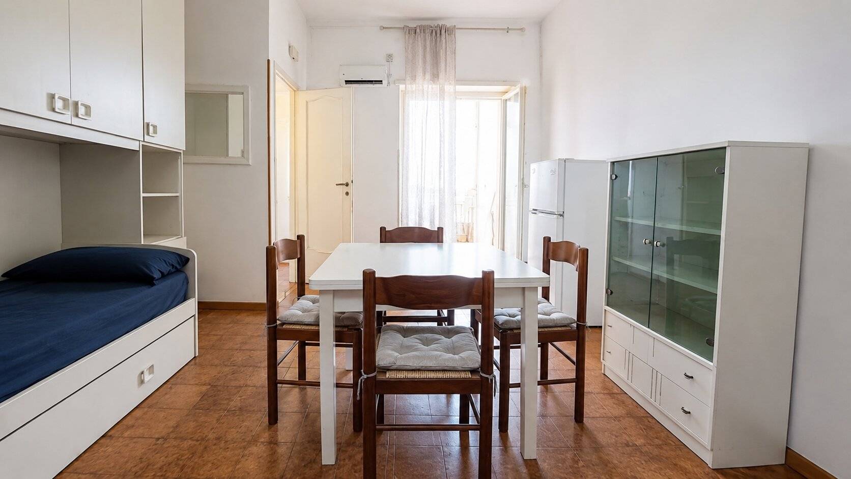 MONOLOCALE in vendita a Roma, Ostia