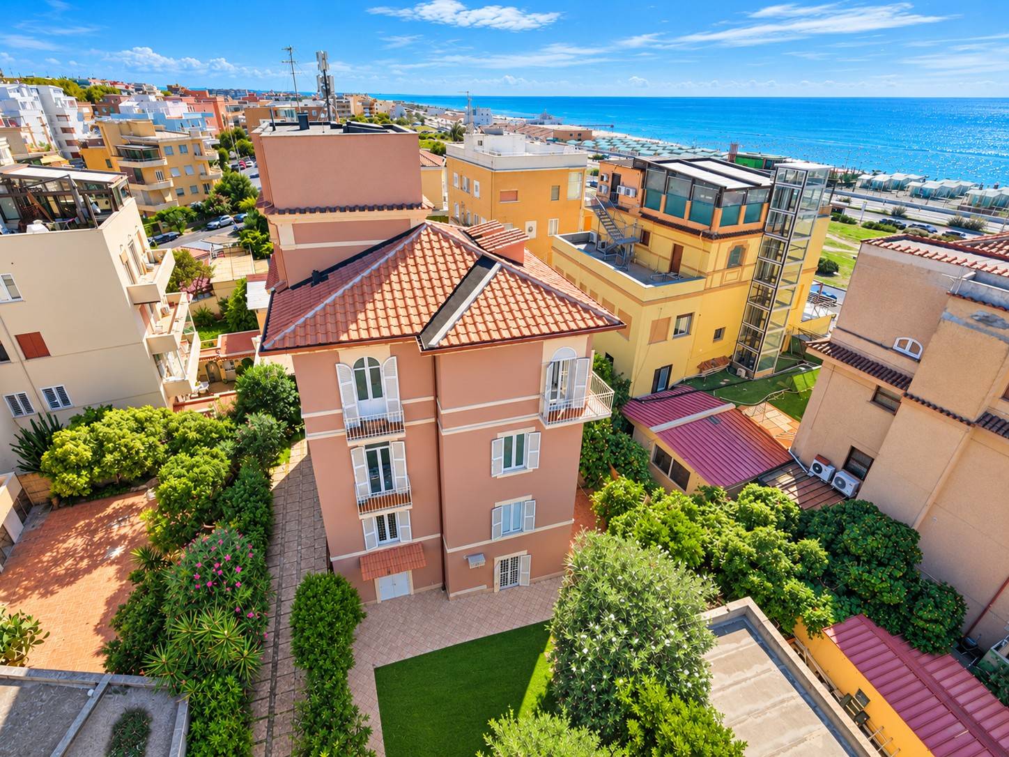 TRILOCALE in vendita a Roma, Ostia Stella Polare