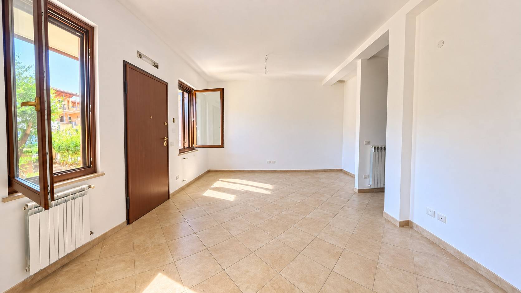 VILLA A SCHIERA in vendita a Riano, La Rosta