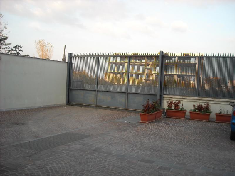 NEGOZIO in affitto a Sant'Antimo