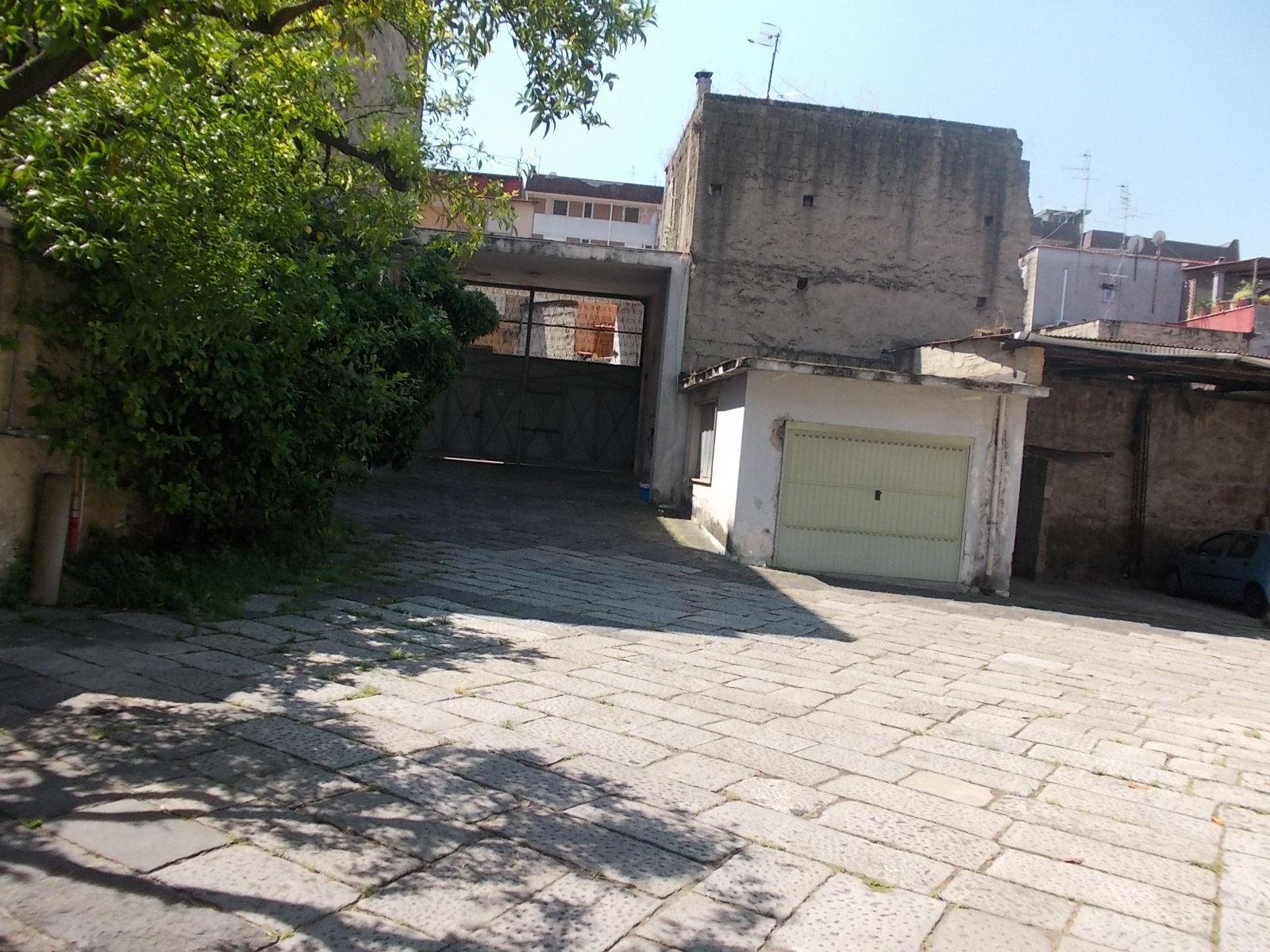 MAGAZZINO/CANTINA in vendita a Sant'Antimo