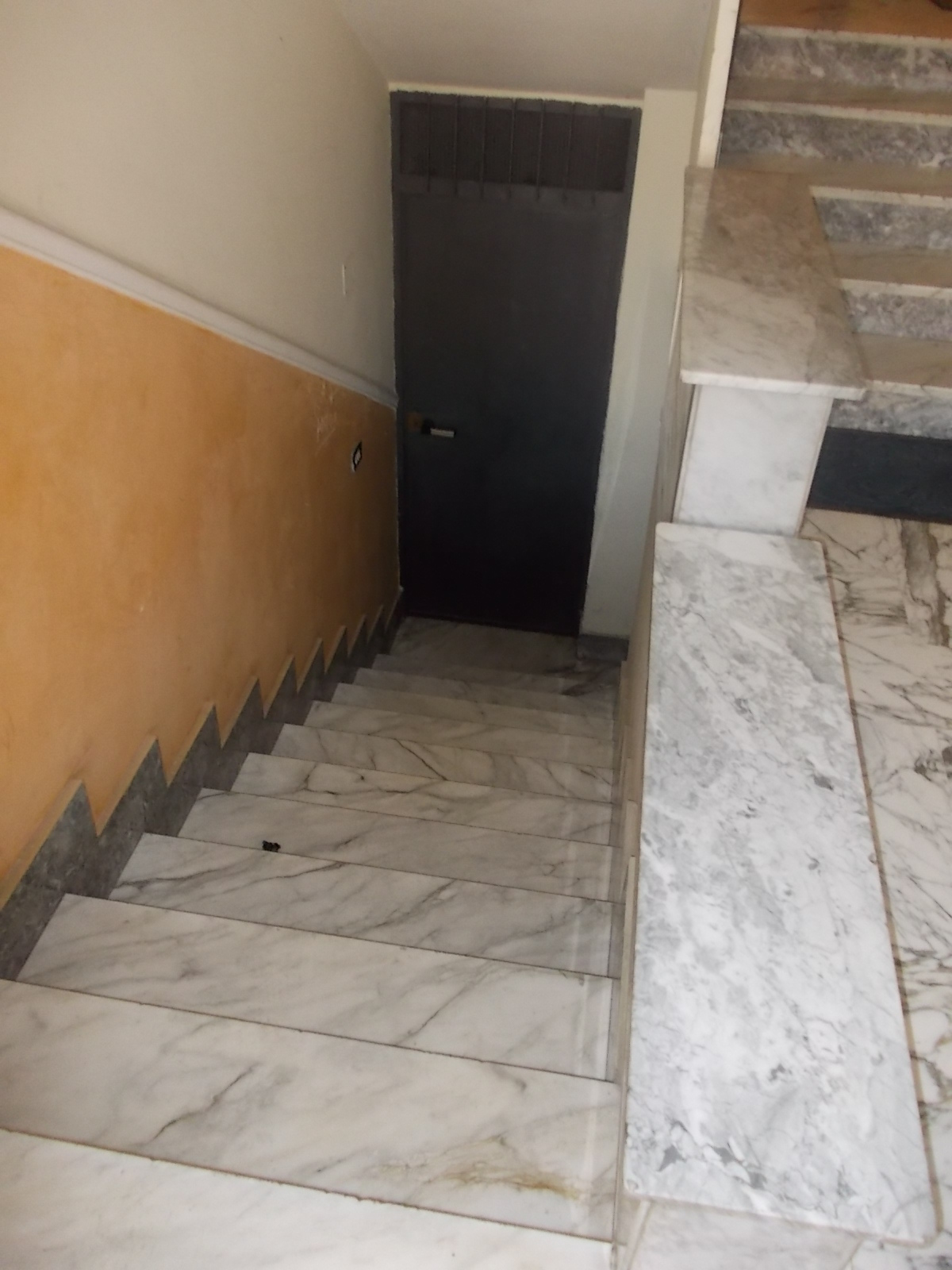 GARAGE/BOX in vendita a Sant'Antimo