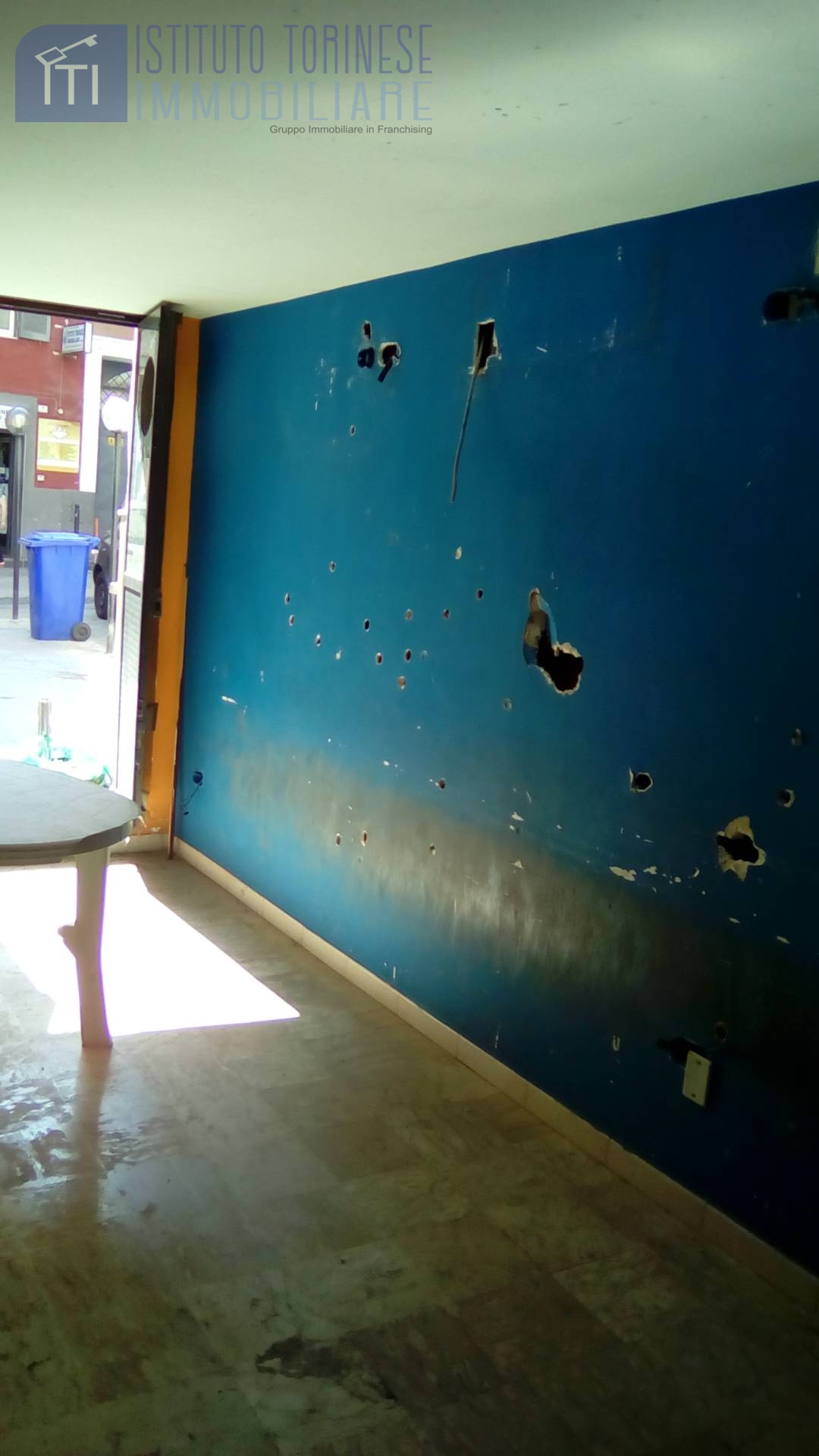 MAGAZZINO/CANTINA in vendita a Sant'Antimo