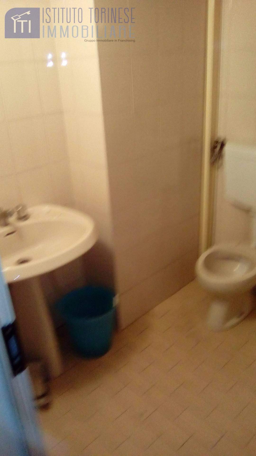 NEGOZIO in affitto a Sant'Antimo