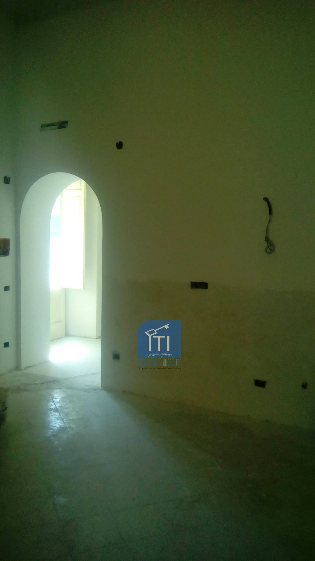 APPARTAMENTO + DI 4 LOCALI in vendita a Sant'Antimo