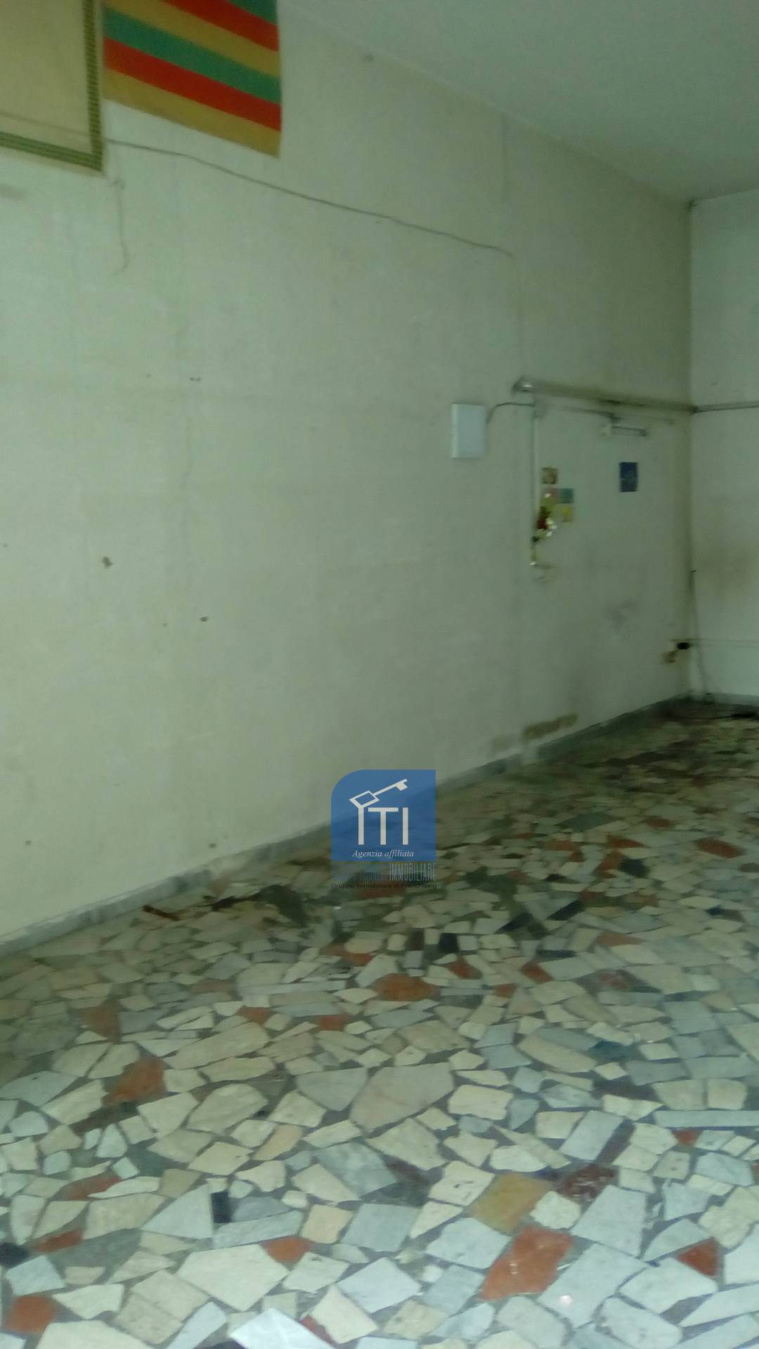 MAGAZZINO/CANTINA in affitto a Sant'Antimo