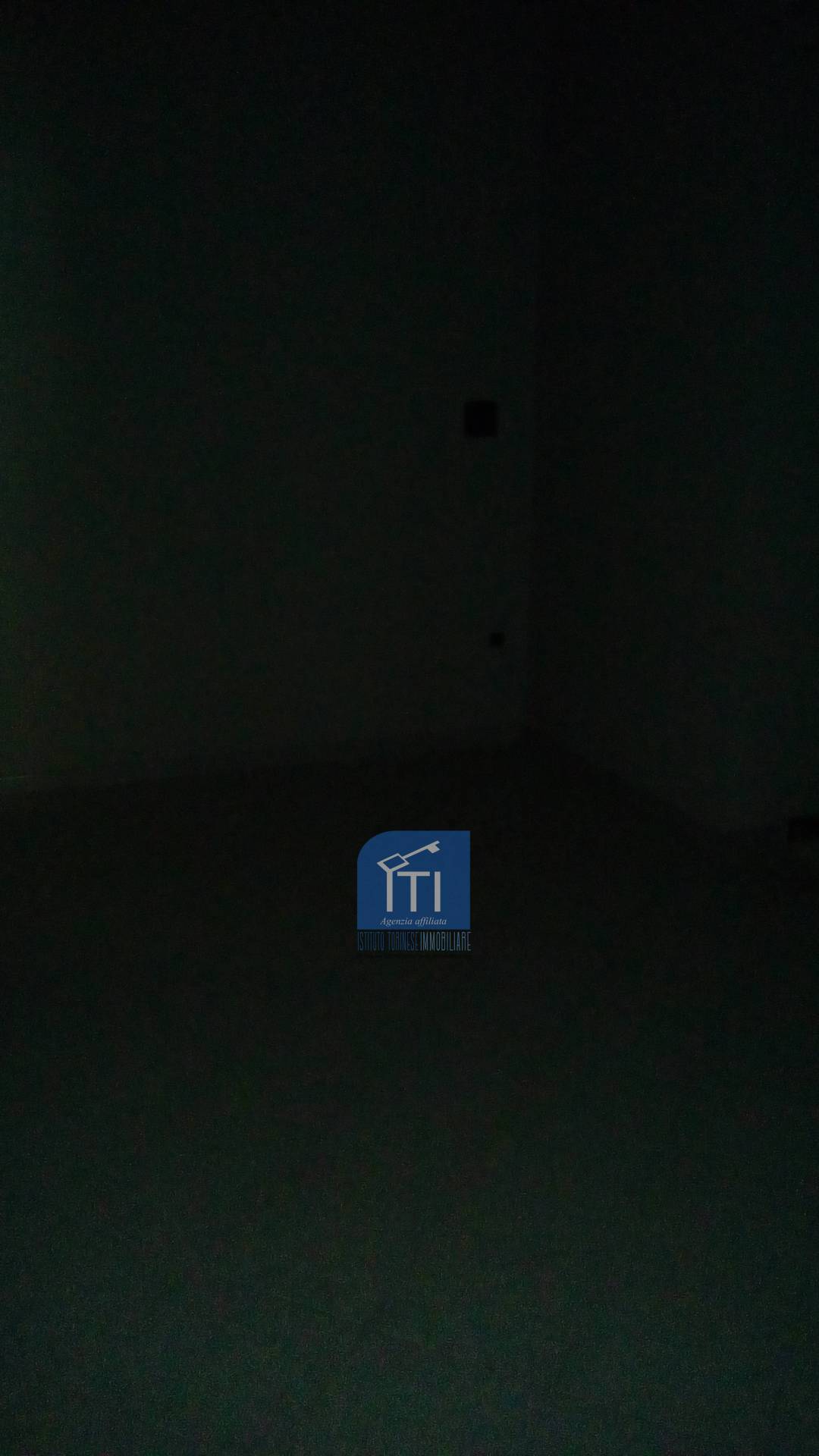 NEGOZIO in affitto a Sant'Antimo