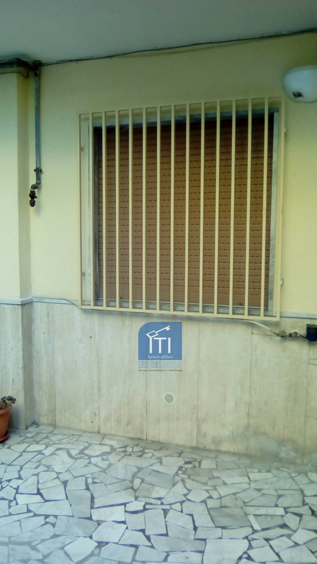 BILOCALE in vendita a Sant'Antimo