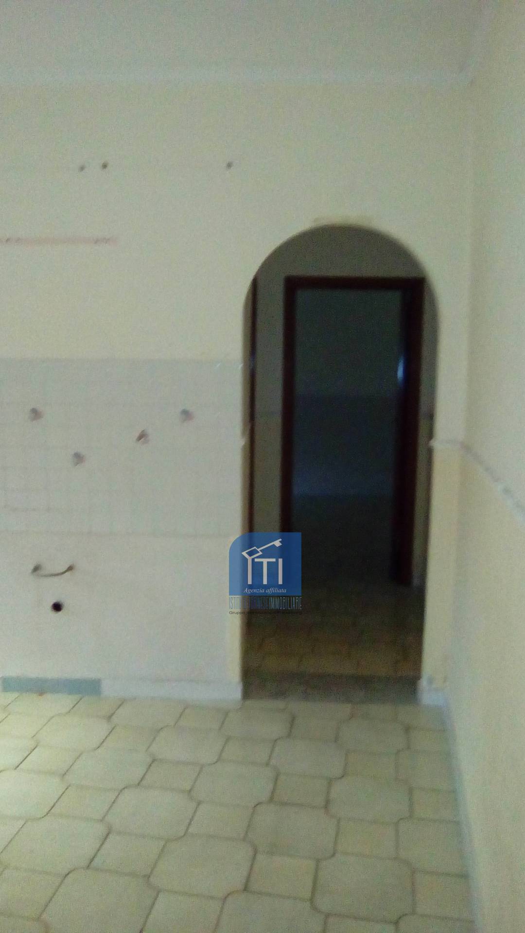 BILOCALE in vendita a Sant'Antimo