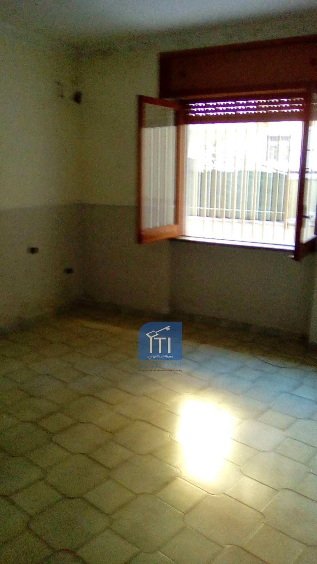 BILOCALE in vendita a Sant'Antimo