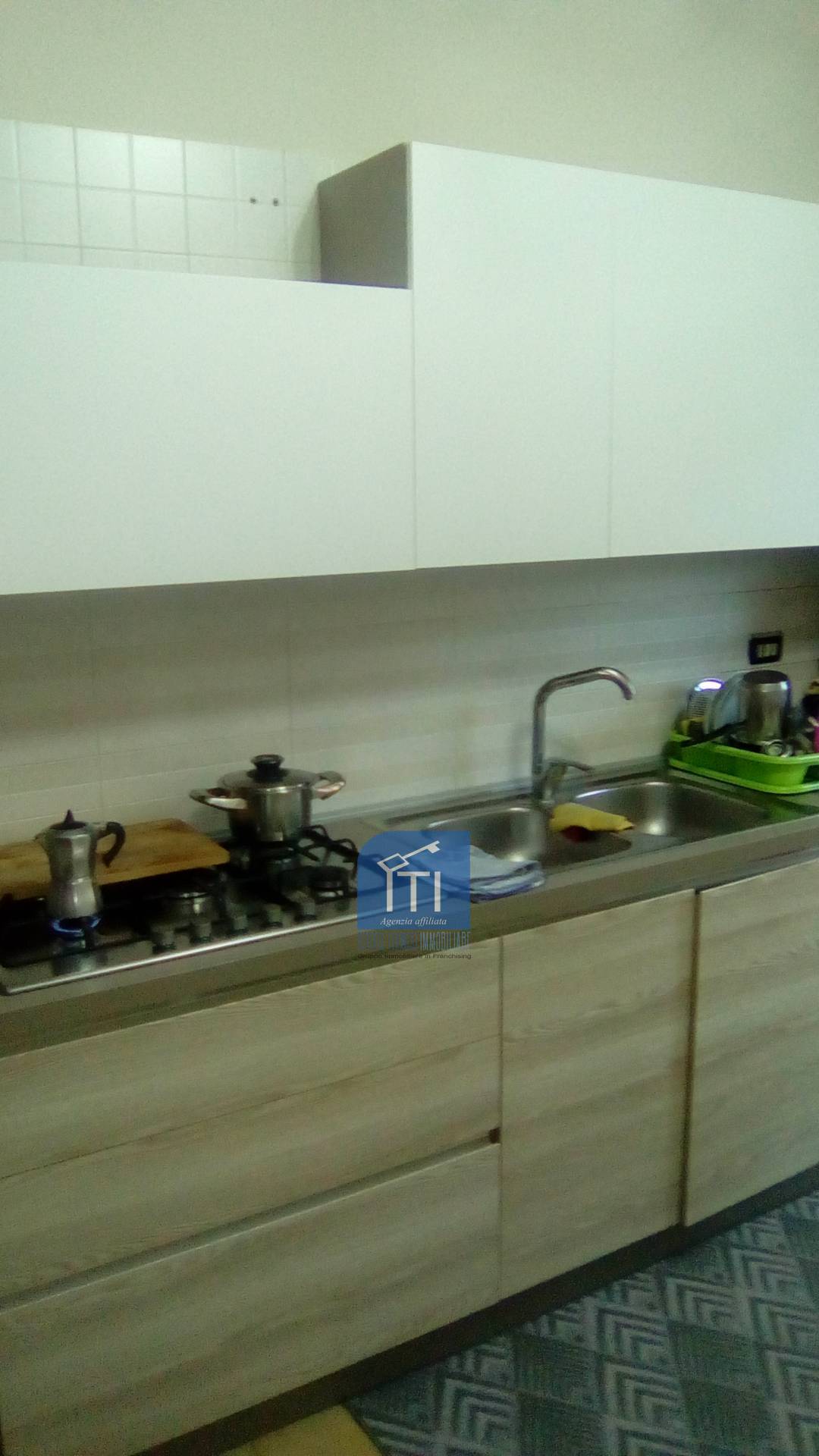 APPARTAMENTO + DI 4 LOCALI in affitto a Sant'Antimo