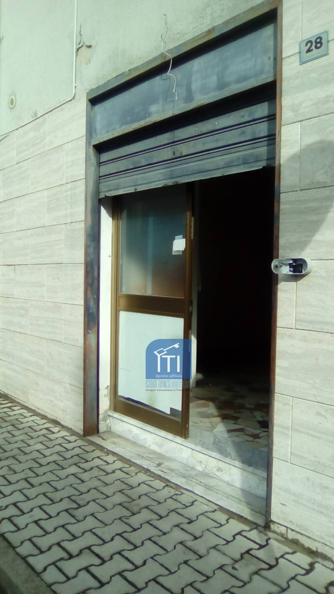 MAGAZZINO/CANTINA in affitto a Sant'Antimo