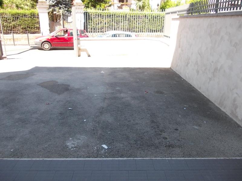 NEGOZIO in affitto a Sant'Antimo