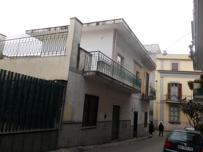 INTERO STABILE in vendita a Sant'Antimo