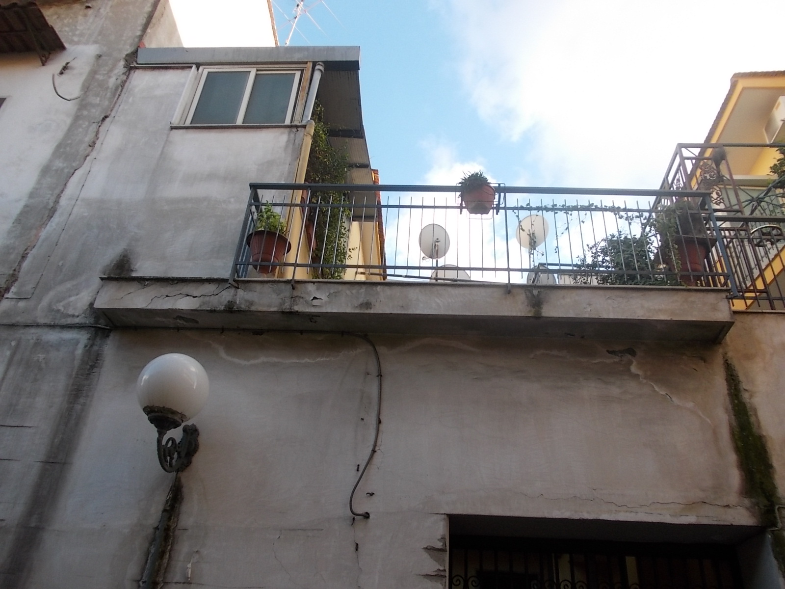 INTERO STABILE in vendita a Sant'Antimo