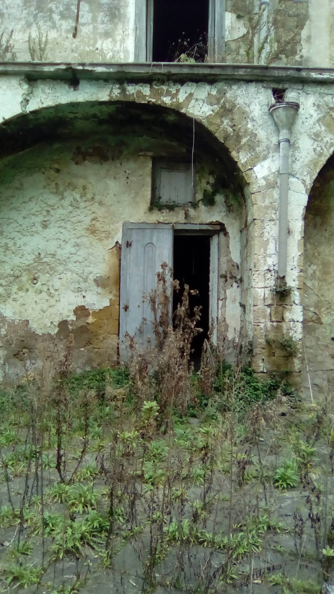 TERRENO CON RUDERE in vendita a Sant'Antimo