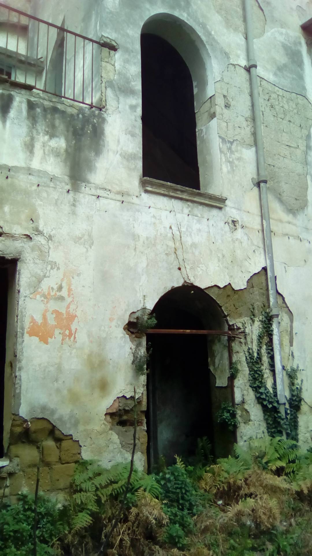 TERRENO CON RUDERE in vendita a Sant'Antimo