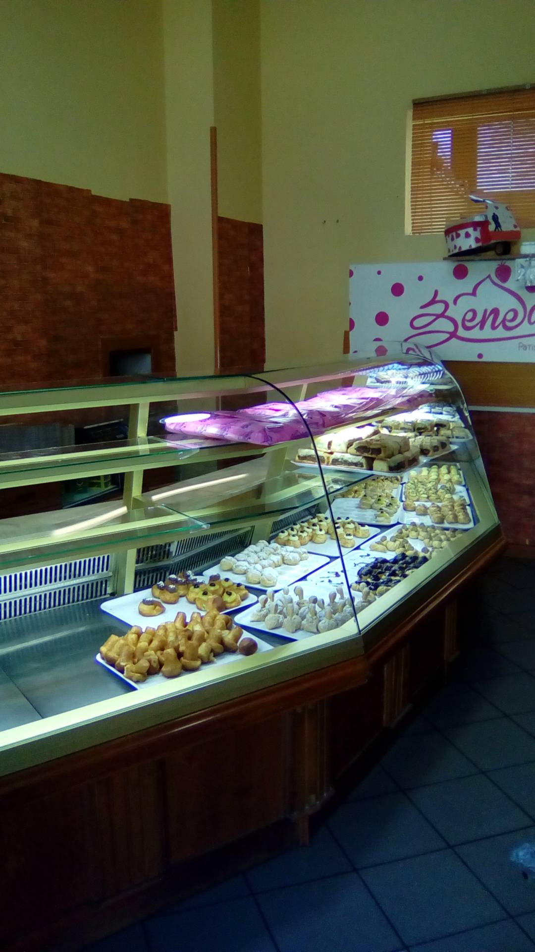 NEGOZIO in affitto a Sant'Antimo