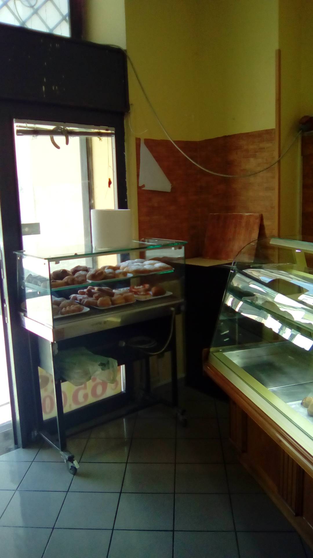 NEGOZIO in affitto a Sant'Antimo