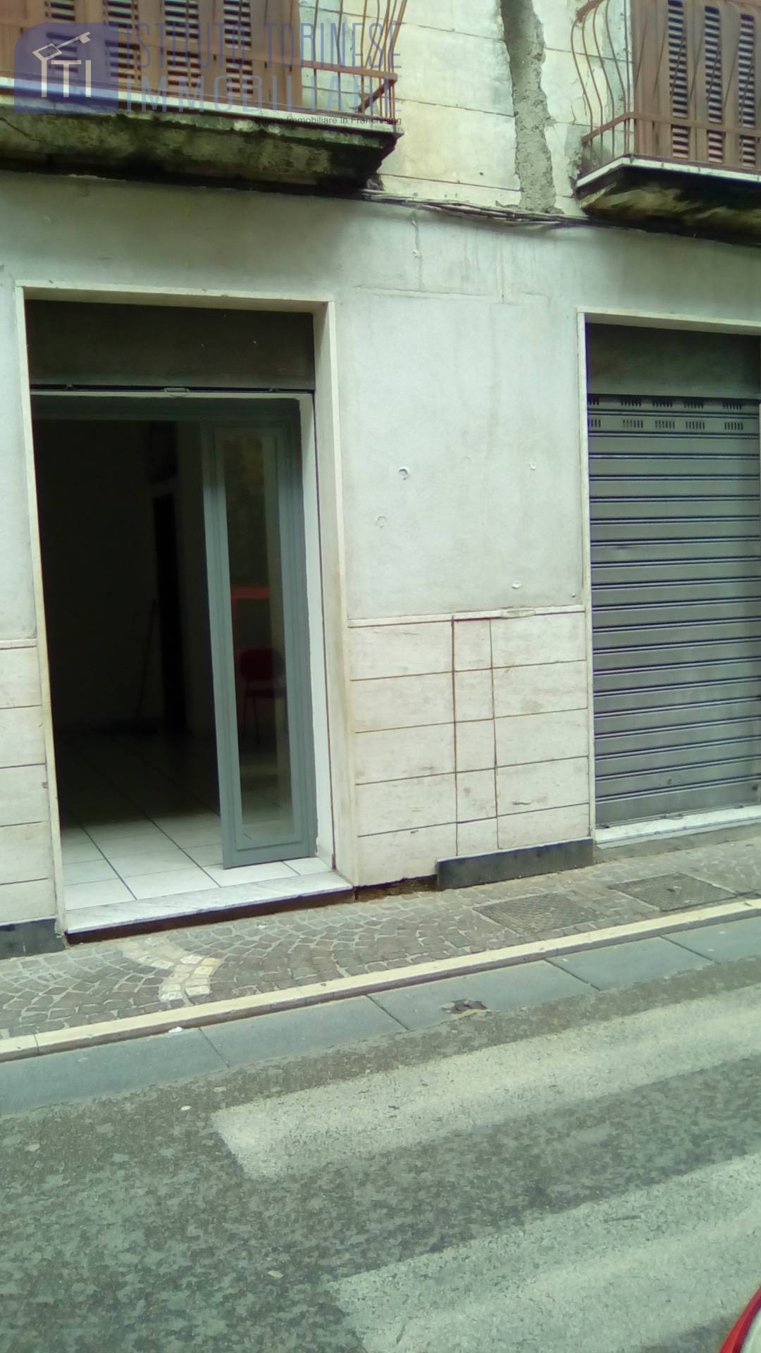 NEGOZIO in affitto a Sant'Antimo