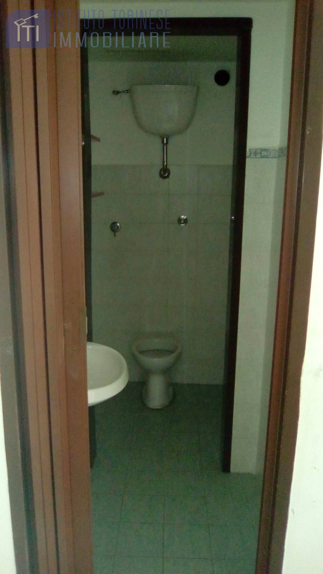 NEGOZIO in affitto a Sant'Antimo