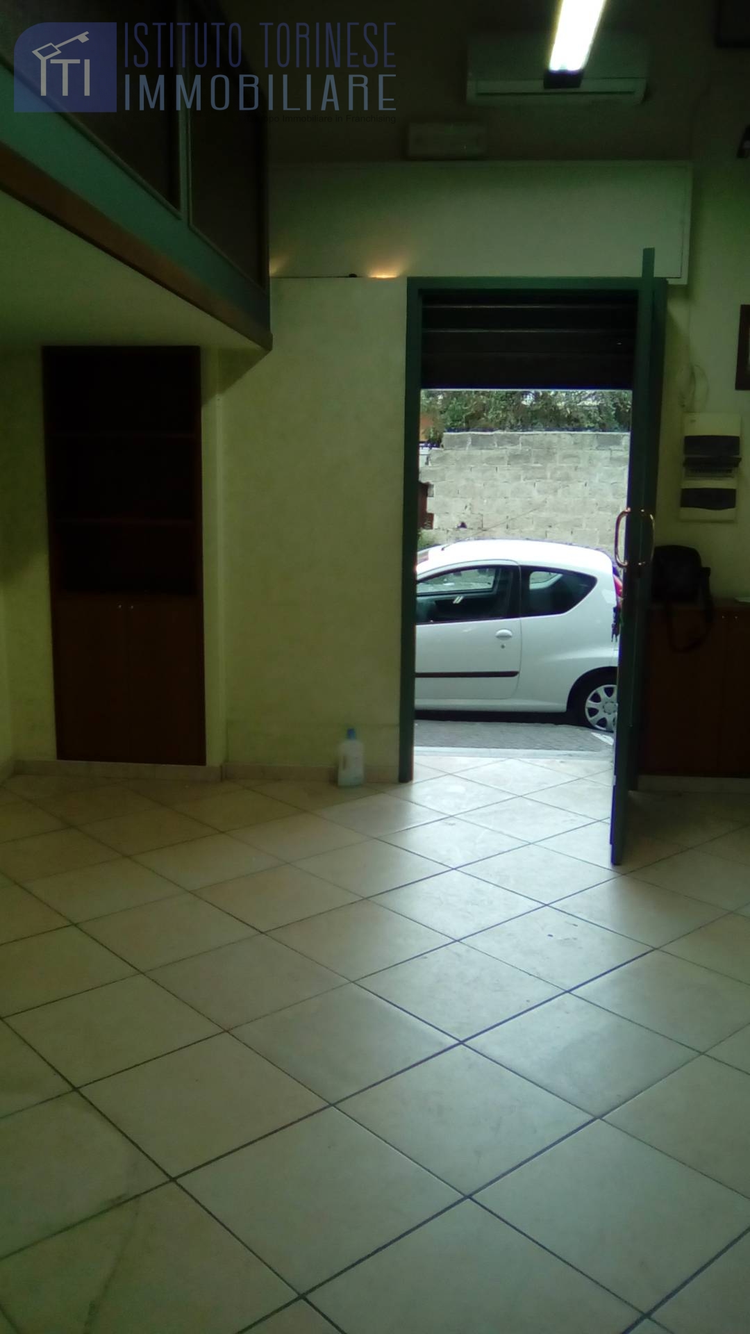 NEGOZIO in affitto a Sant'Antimo