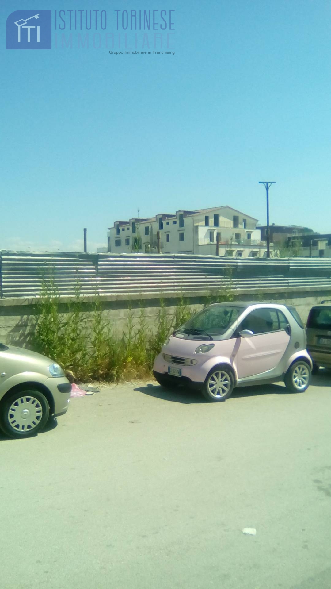 TERRENO INDUSTRIALE/COMMERCIALE in affitto a Sant'Antimo