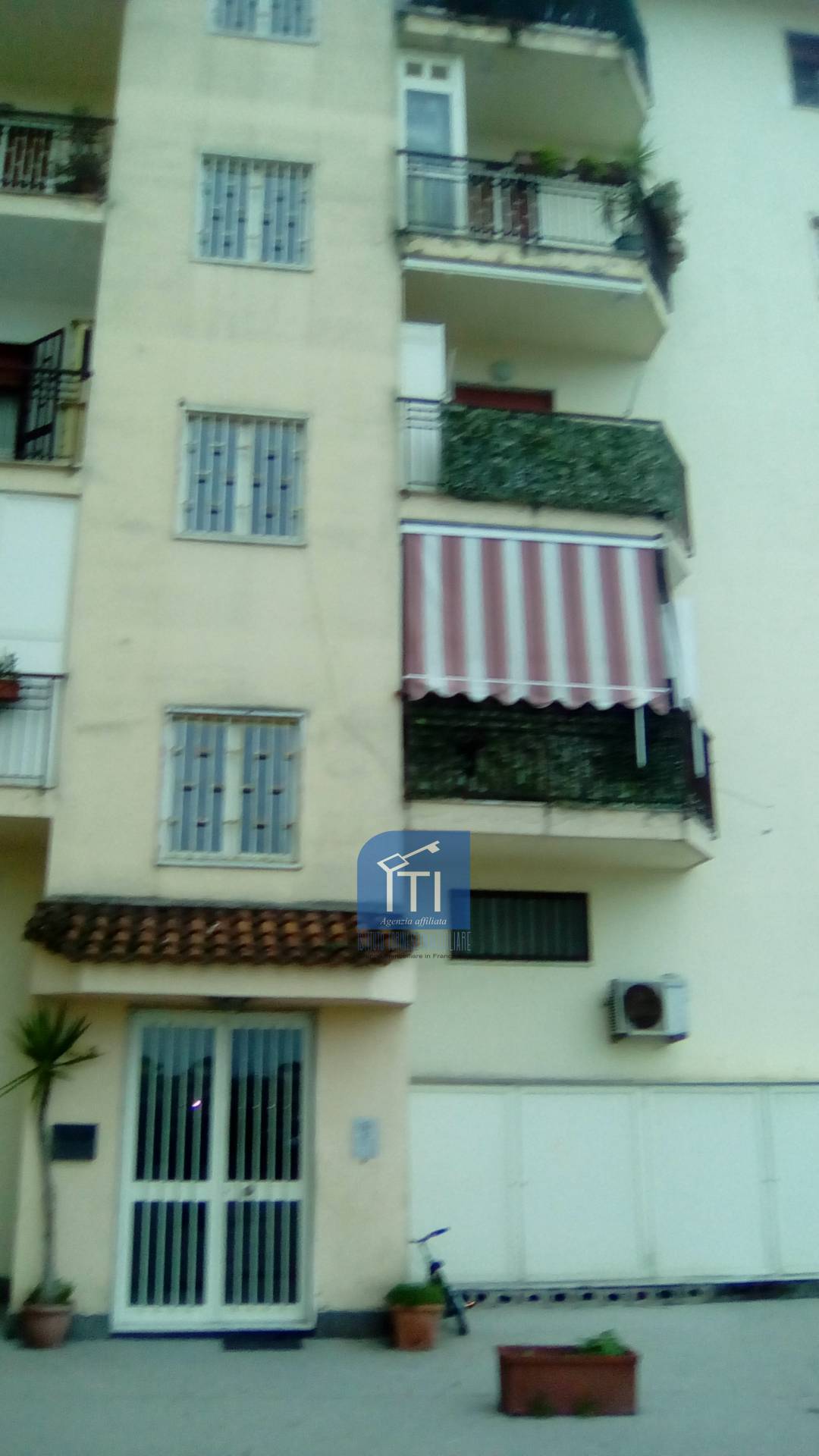 TRILOCALE in vendita a Melito di Napoli