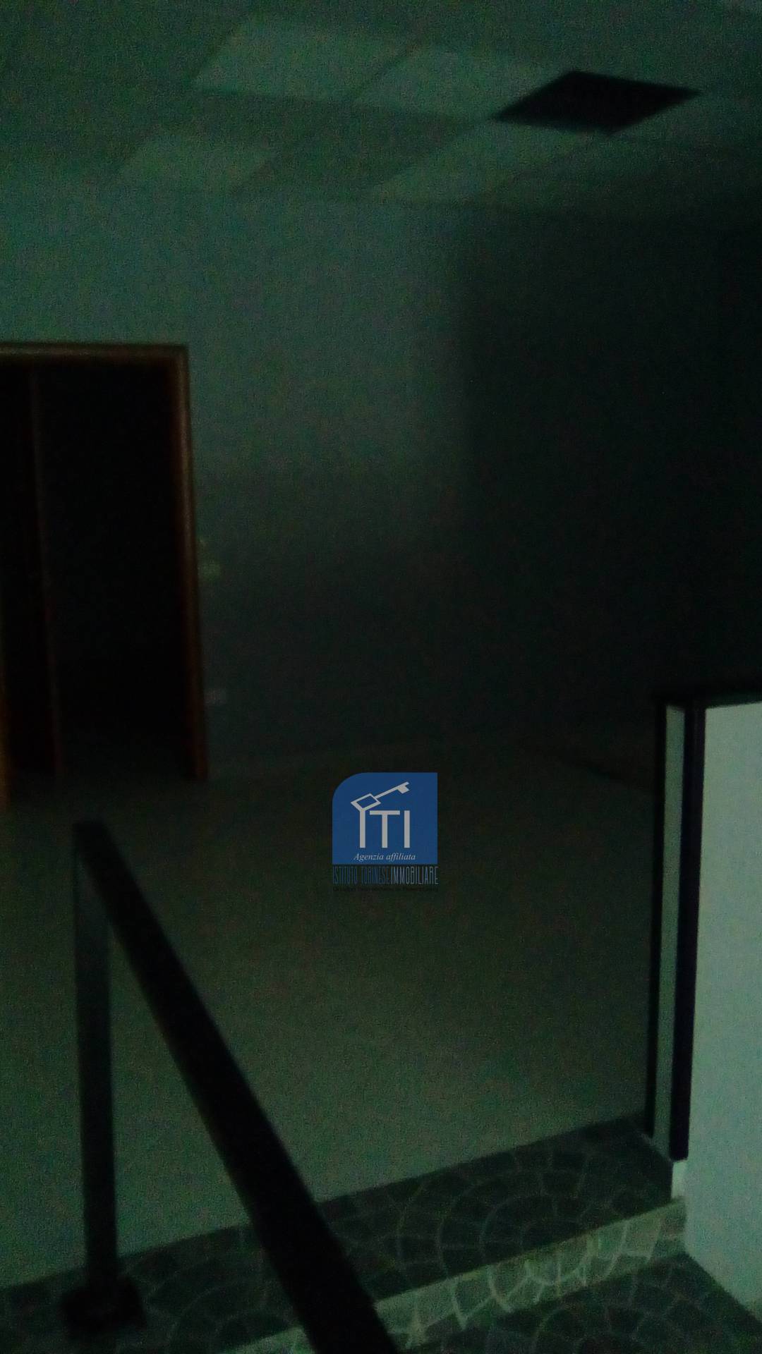 NEGOZIO in affitto a Sant'Antimo