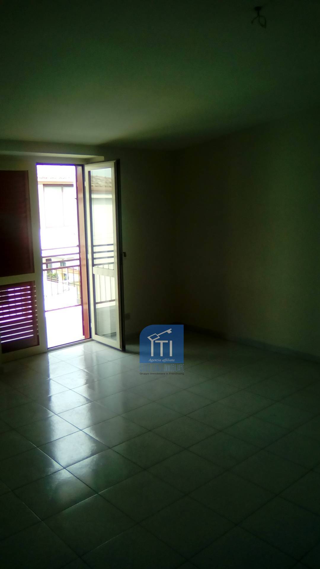 QUADRILOCALE in affitto a Cesa