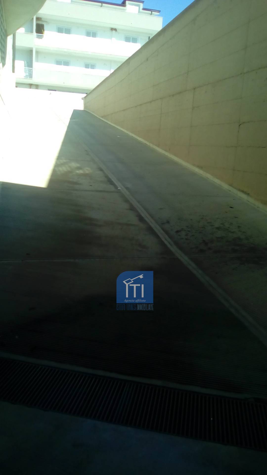 LICENZA/ATTIVITA COMM.LE in affitto a Sant'Antimo