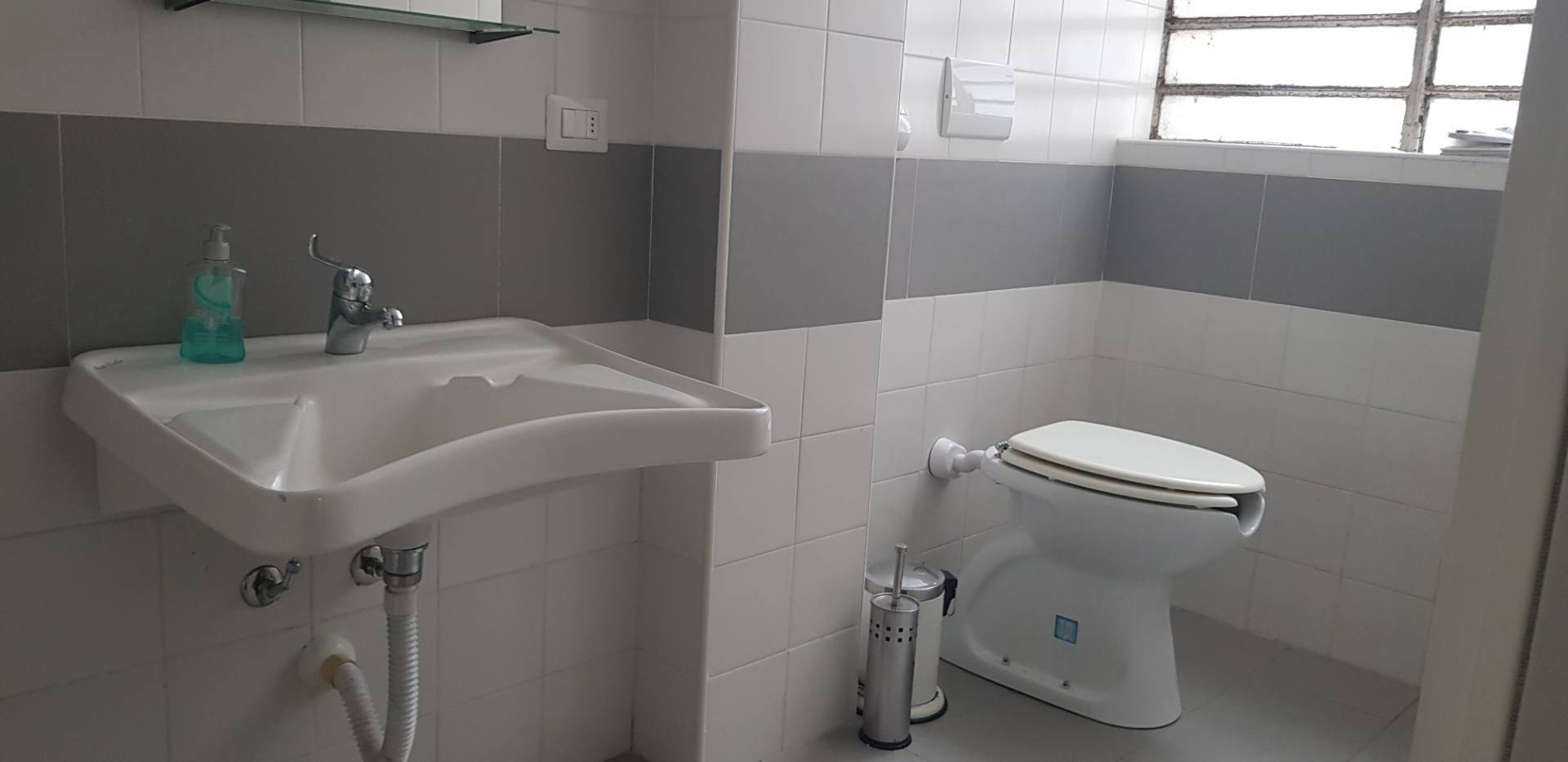 Negozio in vendita a Melzo