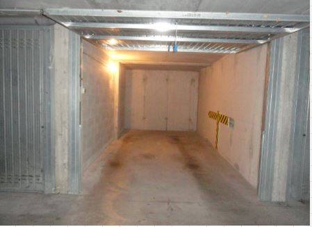 Box o garage in vendita a Pozzo d'Adda