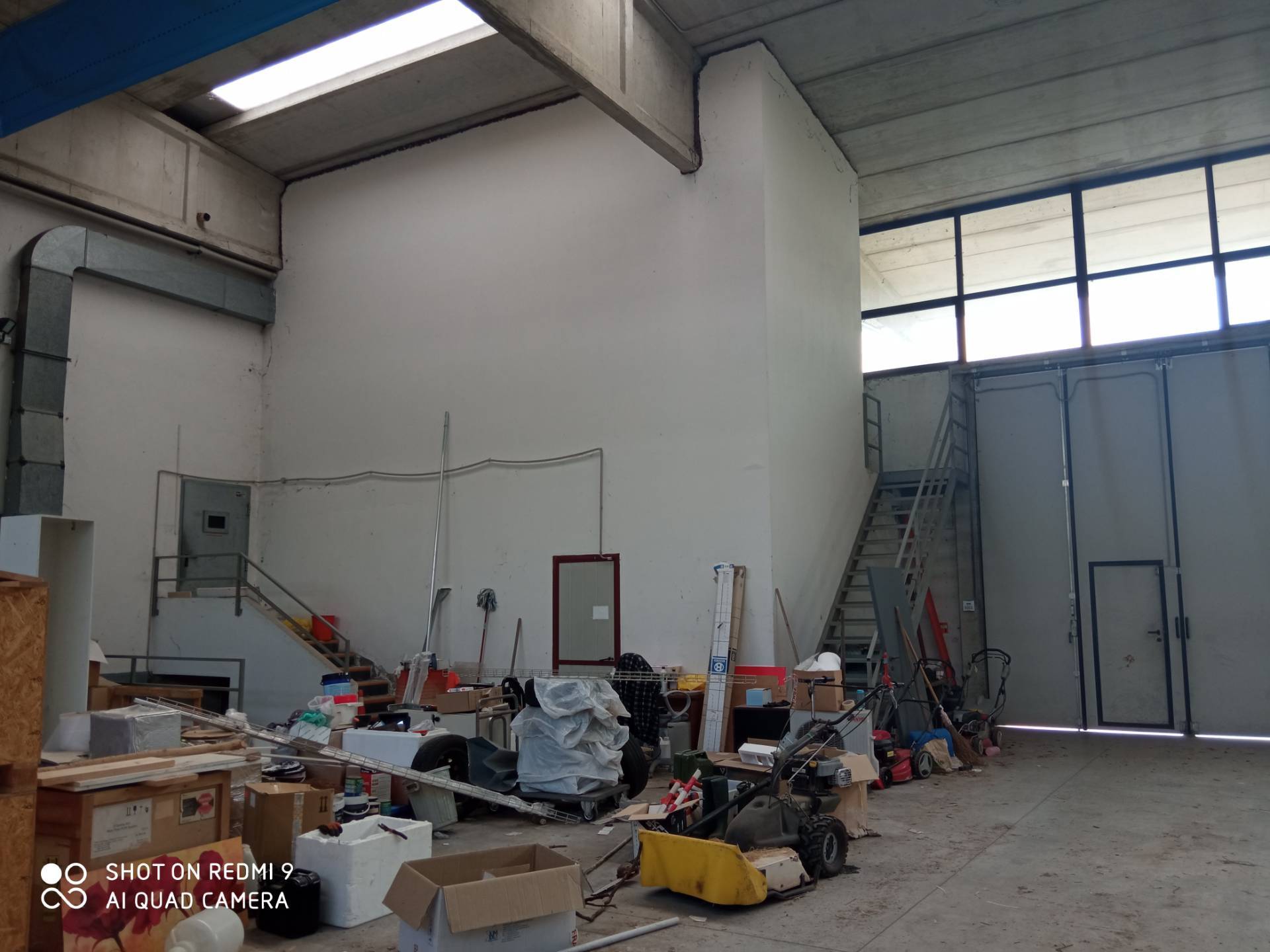 Capannone in affitto a Vignate