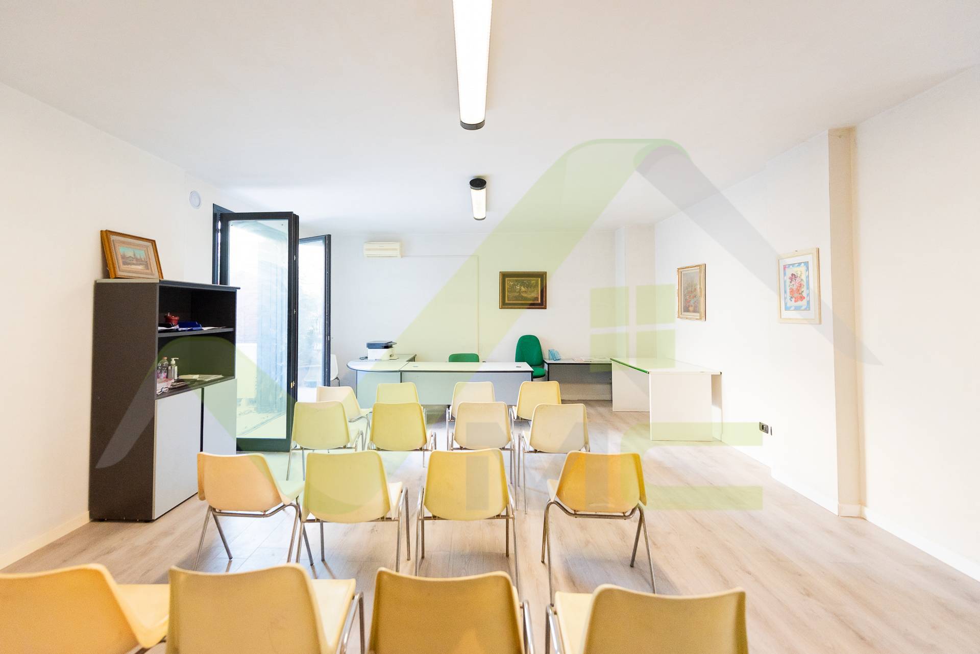 Negozio in vendita a Vignate