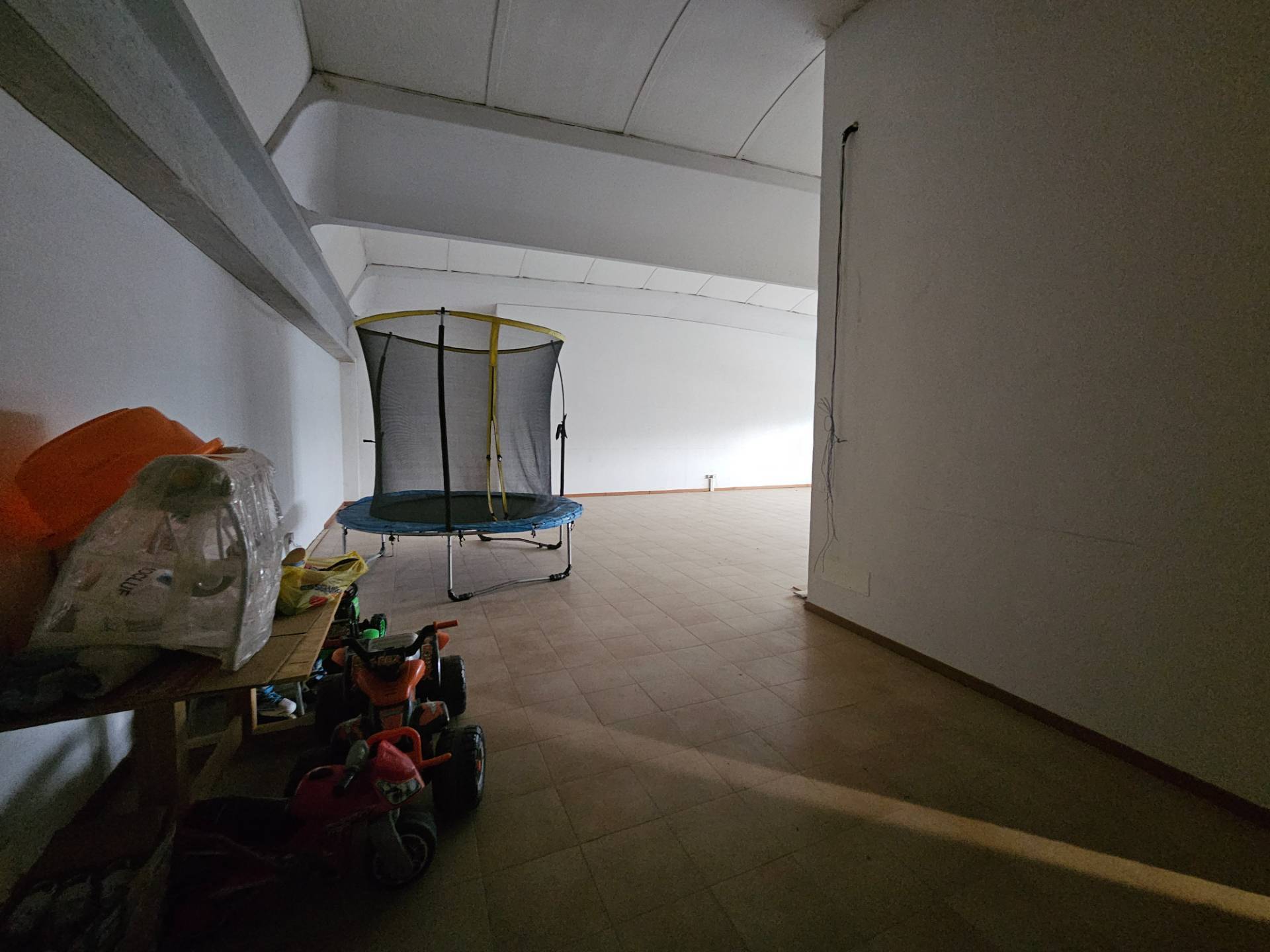 Deposito in vendita a Settala