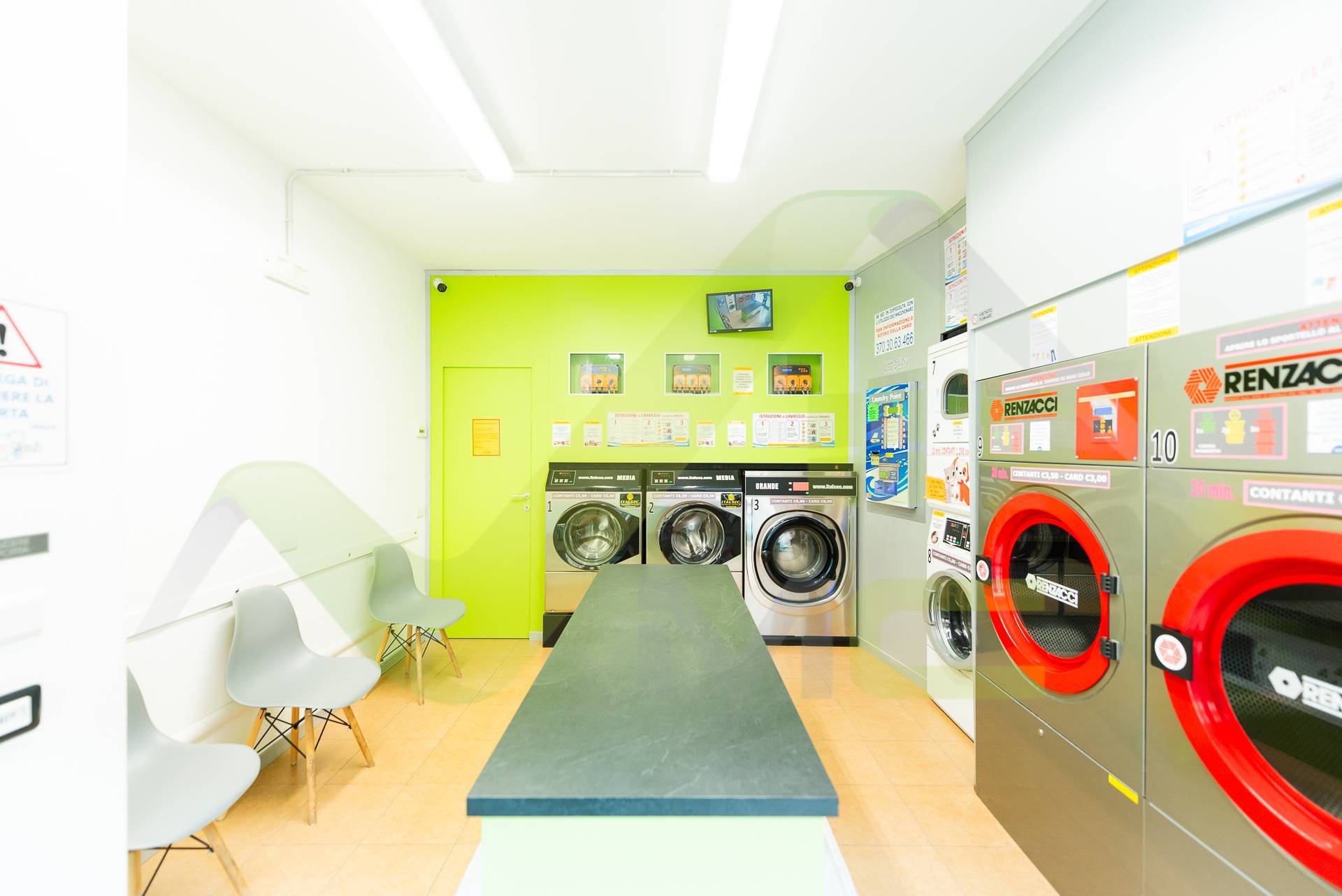 Negozio in vendita a Vignate