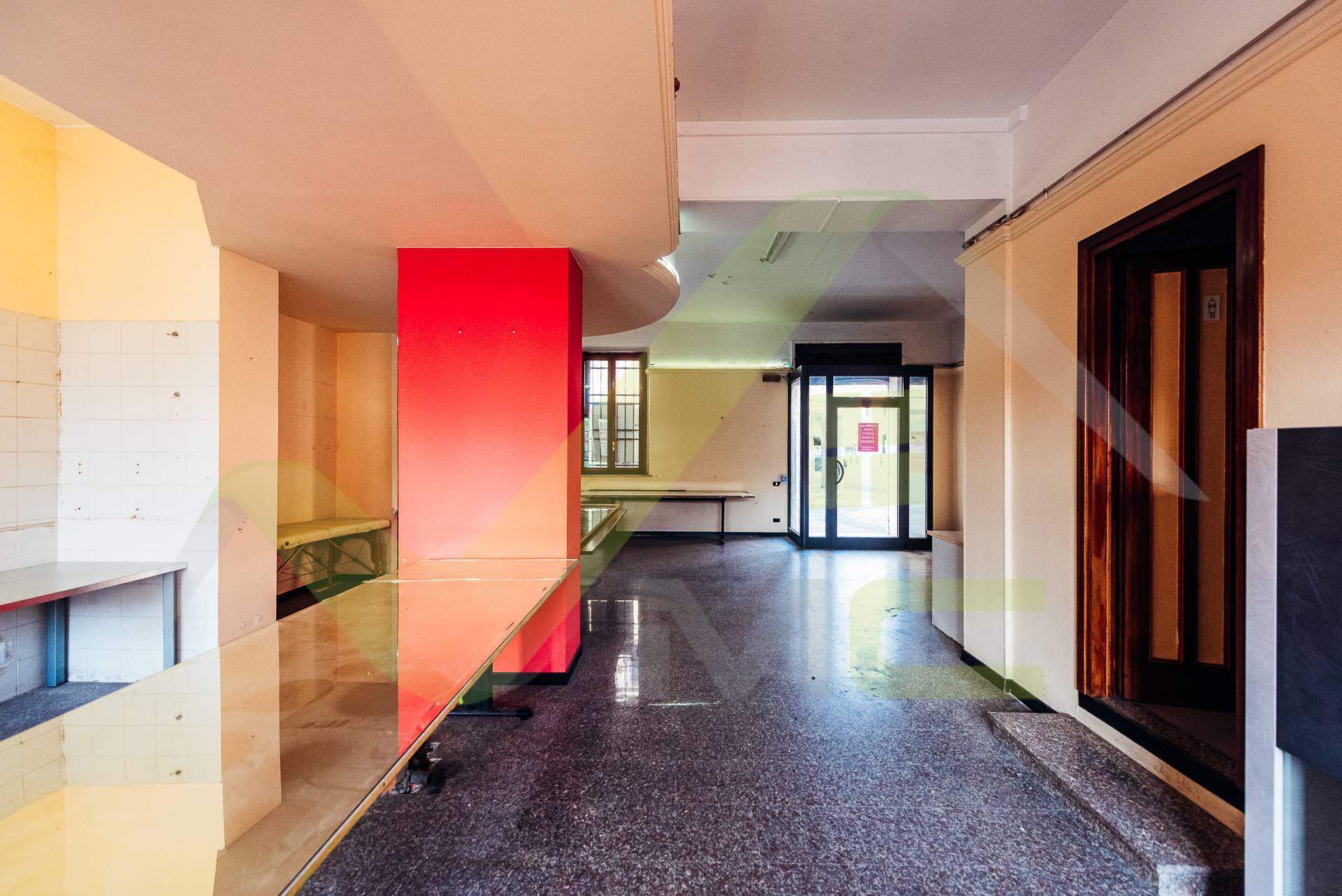 Negozio in vendita a Melzo