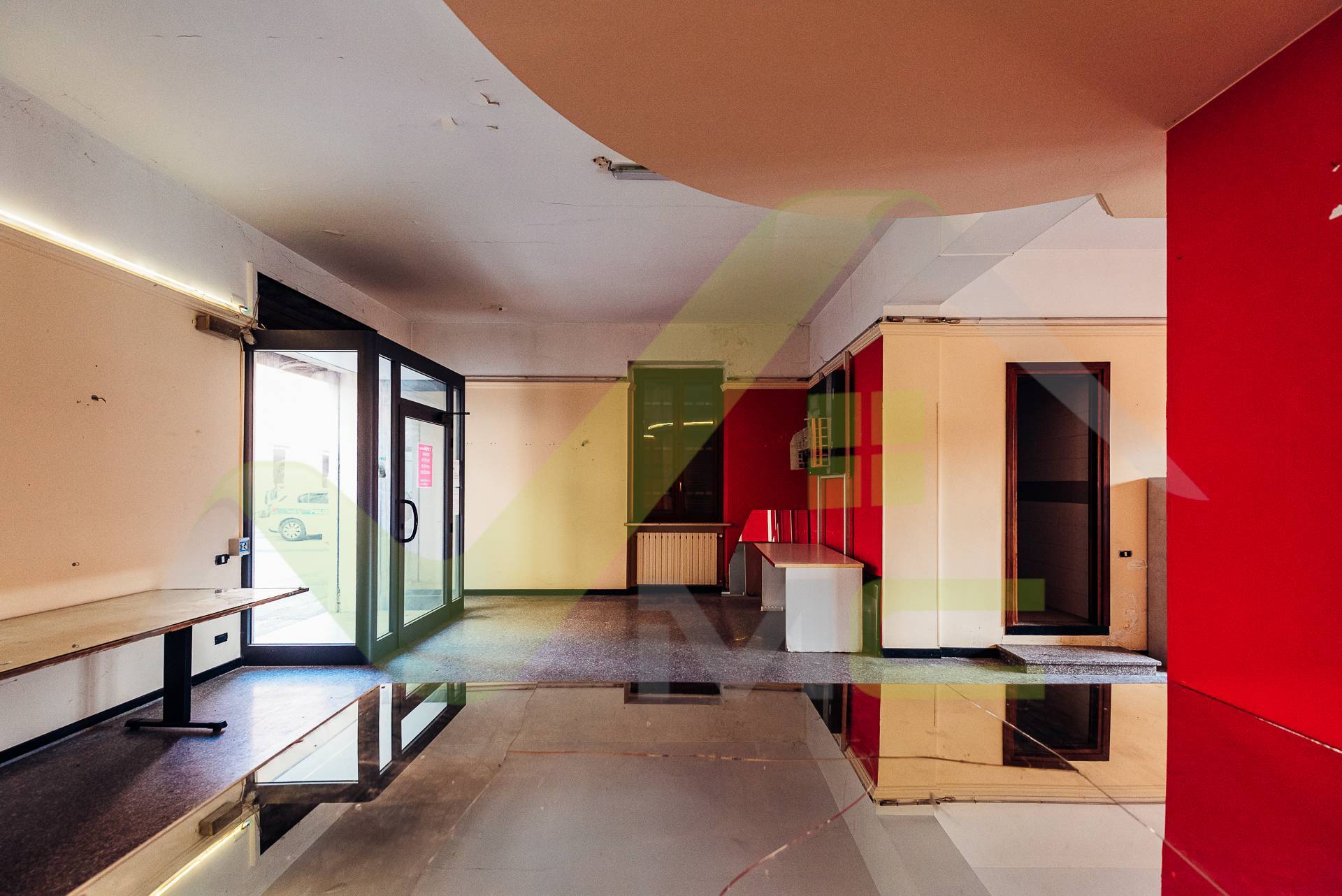 Negozio in vendita a Melzo