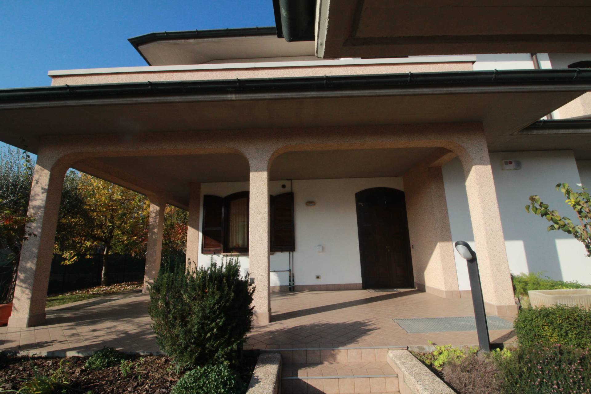 Villa in vendita a Melzo